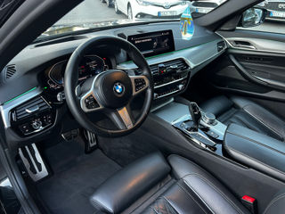 BMW 5 Series foto 6