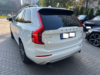 Volvo XC90 foto 4