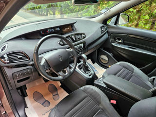 Renault Scenic foto 8