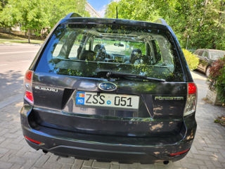 Subaru Forester foto 8