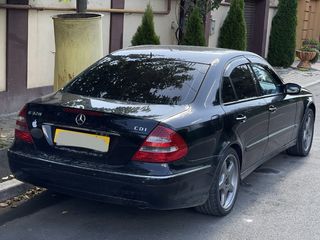 Dezmembrare mercedes