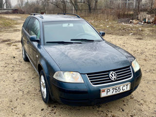 Volkswagen Passat foto 2