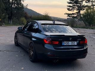 BMW 3 Series foto 2