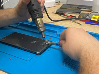 Reparatie telefoane(display,baterie,flex,absolut orice)!