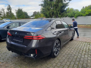 BMW 5 Series foto 6