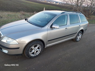 Skoda Octavia foto 2