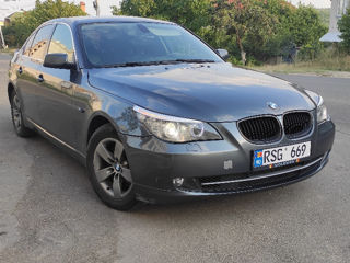 BMW 5 Series foto 2