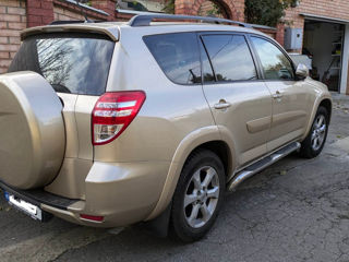 Toyota Rav 4 foto 6