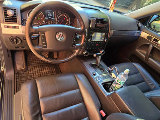 Volkswagen Touareg foto 2