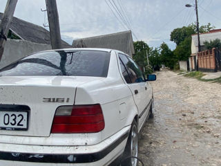 BMW 3 Series foto 4