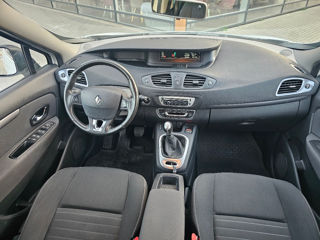 Renault Grand Scenic foto 8