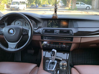 BMW 5 Series foto 8