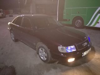 Audi 100 foto 5
