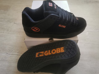 globe tilt shoes