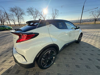 Toyota C-HR foto 3