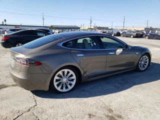 Tesla Model S foto 6