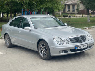 Mercedes E-Class foto 3