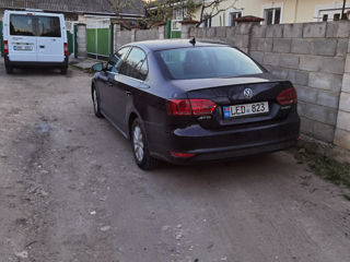 Volkswagen Jetta foto 5