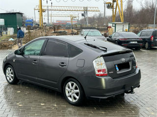 Toyota Prius foto 3