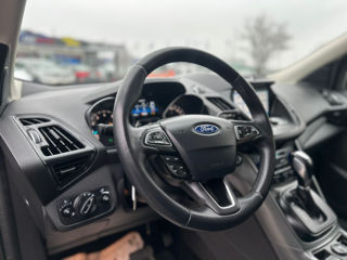 Ford Kuga foto 15