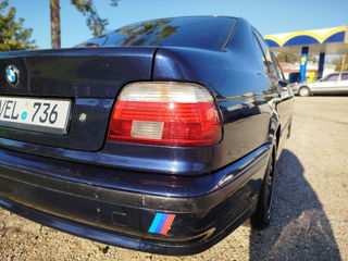 BMW 5 Series foto 5