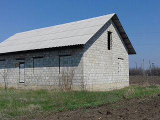 Se vinde casa nefinisata in Vasilica foto 2