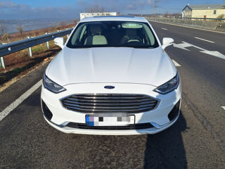 Ford Fusion foto 2