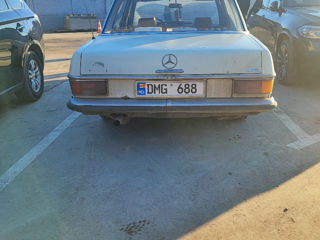 W115 foto 2