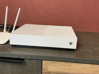 Xbox One S 1TB foto 2