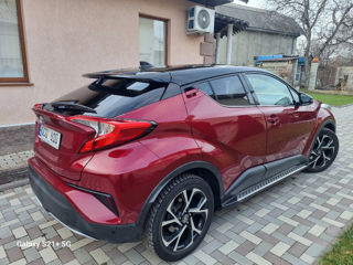 Toyota C-HR foto 3