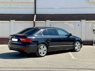 Skoda Superb foto 3