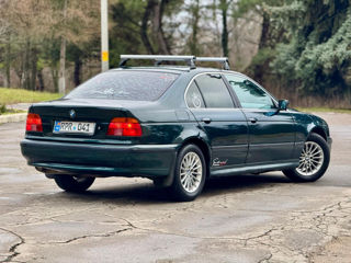 BMW 5 Series foto 7