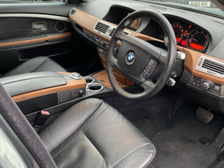 BMW 7 Series foto 7