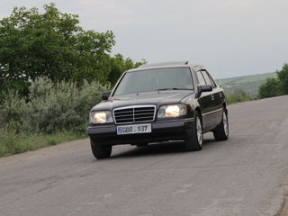 Mercedes E-Class foto 9