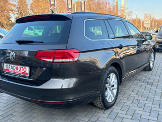 Volkswagen Passat foto 6