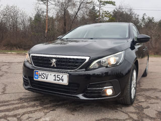 Peugeot 308 foto 1