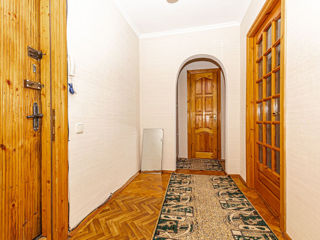 Apartament cu 2 camere, 52 m², Botanica, Chișinău foto 3