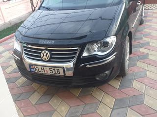 Volkswagen Touran foto 5