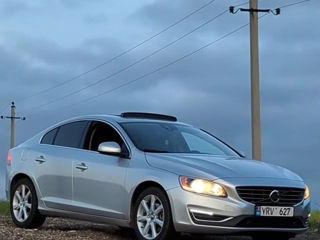 Volvo S60 foto 4