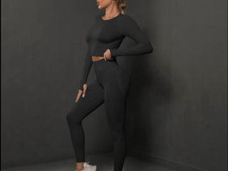 Costum sport fitness /костюм топ лосины XS top foto 2