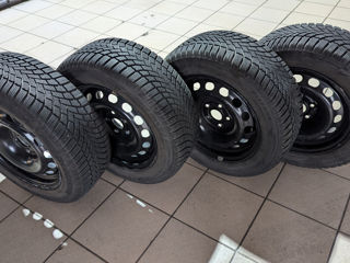 Bridgestone Blizzak LM005 215/60 R16 foto 8