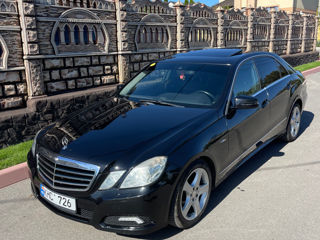 Mercedes E-Class foto 1