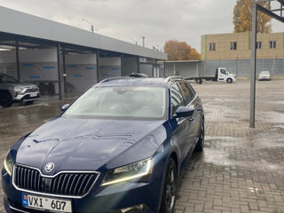 Skoda Superb foto 2