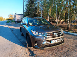 Toyota Highlander foto 2