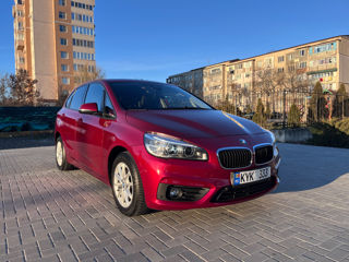 BMW 2 Series Active Tourer foto 2