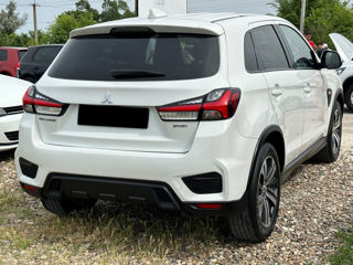 Mitsubishi Outlander foto 3