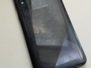 
Samsung Galaxy A30s foto 2