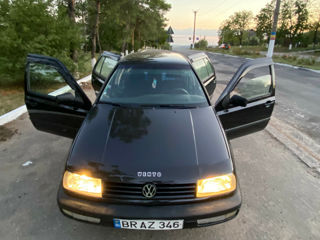 Volkswagen Vento foto 8