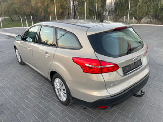 Ford Focus foto 4