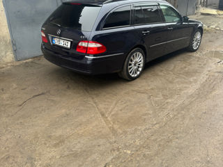 Mercedes E-Class foto 3